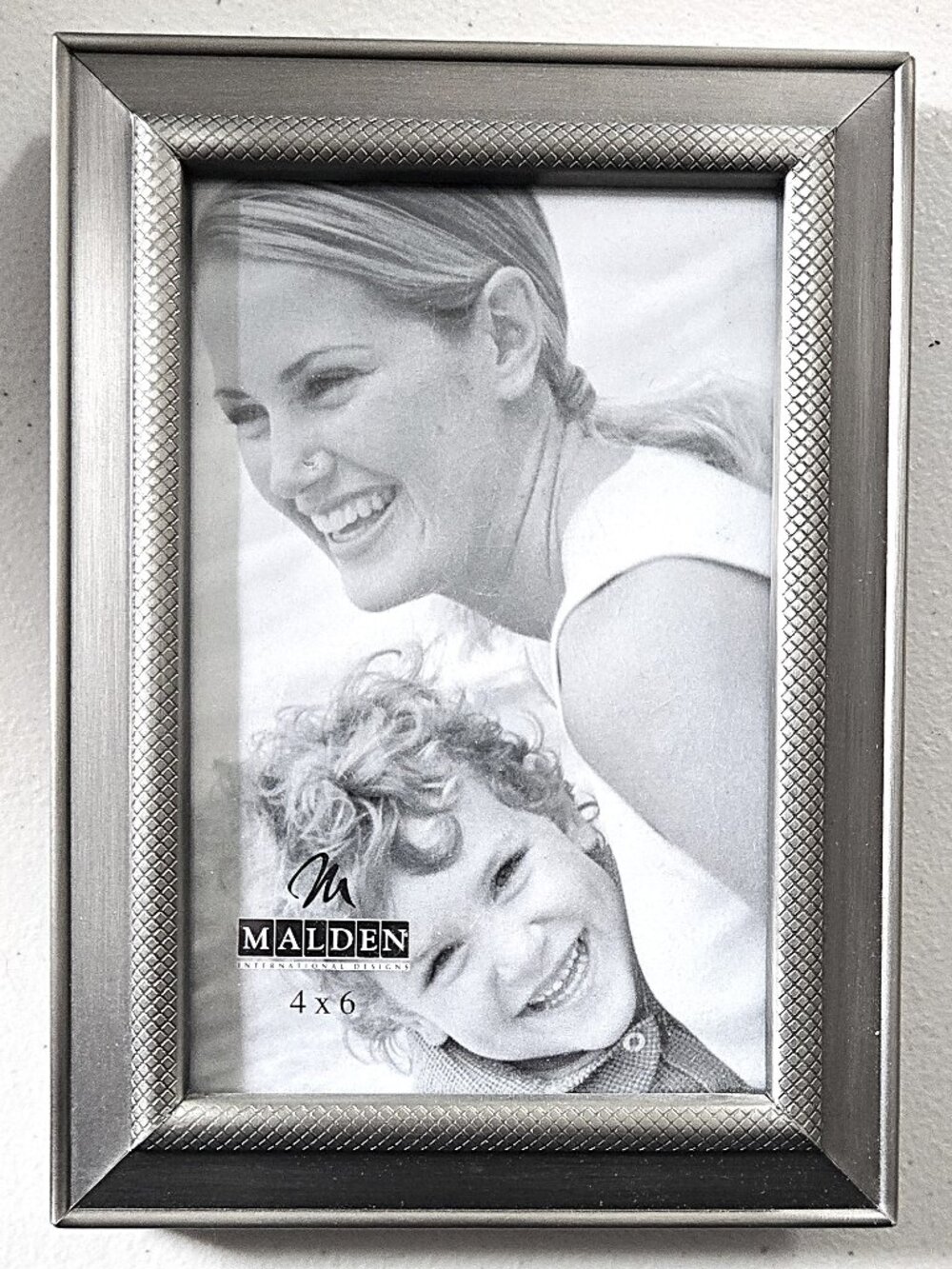 Malden International Designs 4x6 Silver Metal Picture Frame NEW